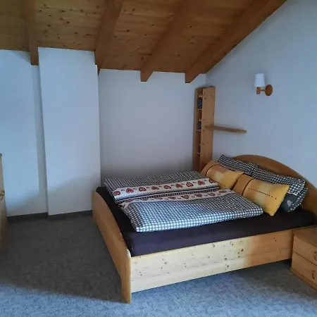 Apartament Lora