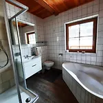 Lora Apartman