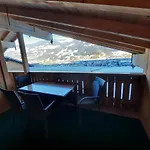 Lora Apartman *