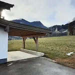 Apartman Lora *
